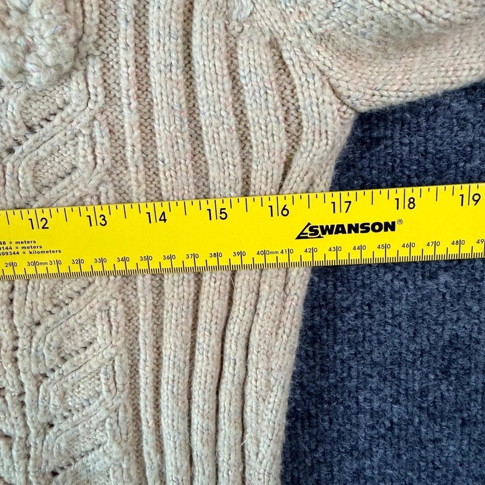 Dressbarn Cardigan Sweater Womens Small‎ Beige Cable Knit Floral Outdoor Winter